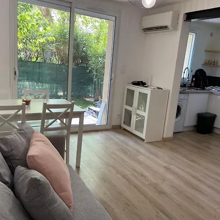 Apartment Cosy Avec Jardin, Jacuzzi Et Tram A 2 Min - Quartier Calme