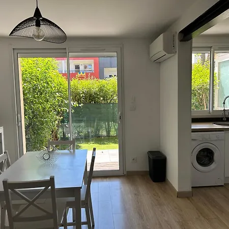 Cosy Avec Jardin, Jacuzzi Et Tram A 2 Min - Quartier Calme *
